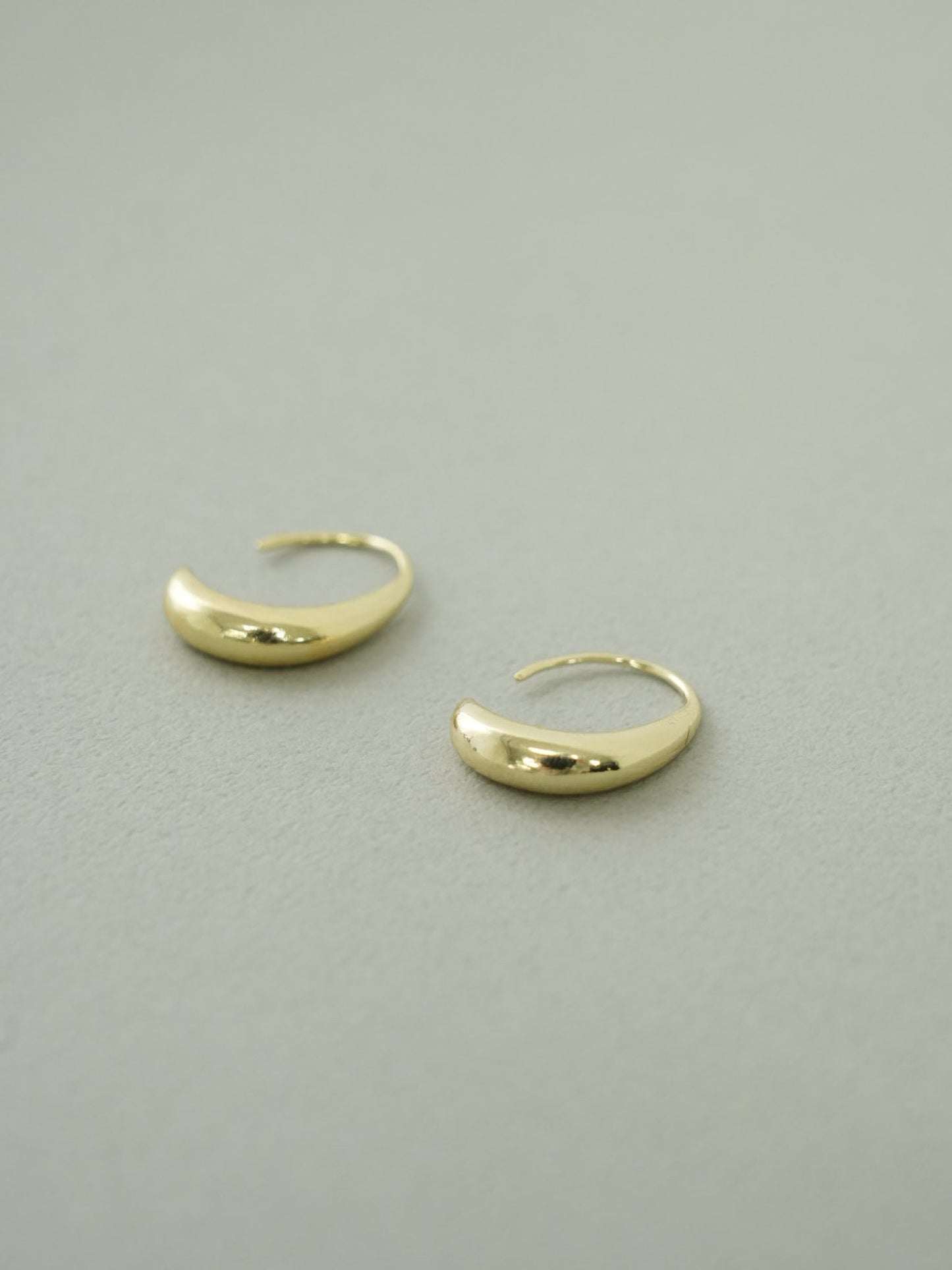 ゴールド ピアス 大人上品 レディース LENERA 素材アップ