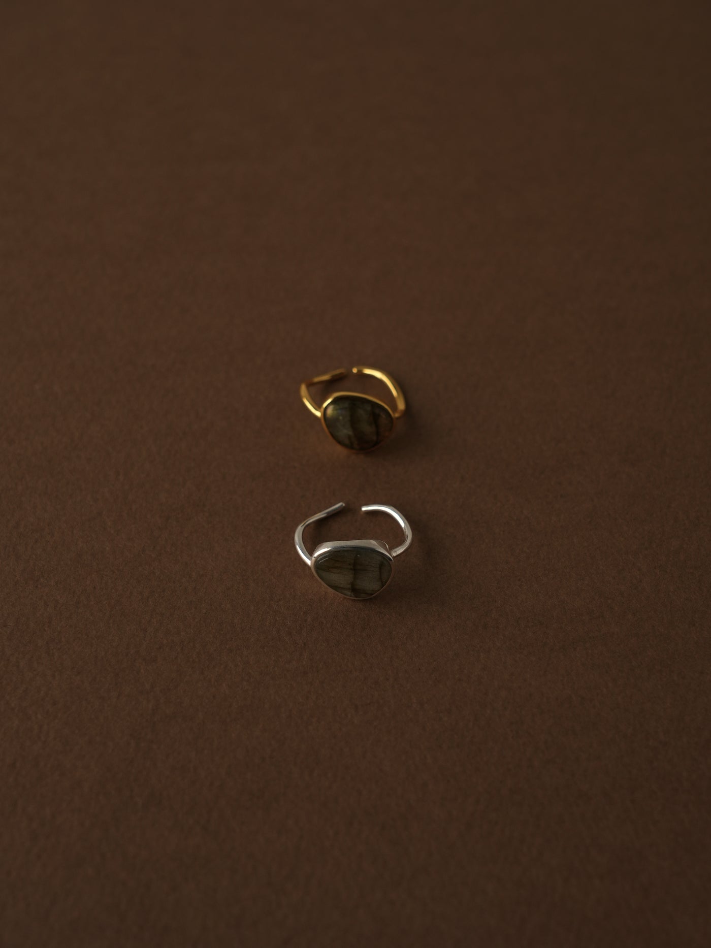 シルバー925 リング 金属アレルギー対応 レディース LENERA 着用イメージ