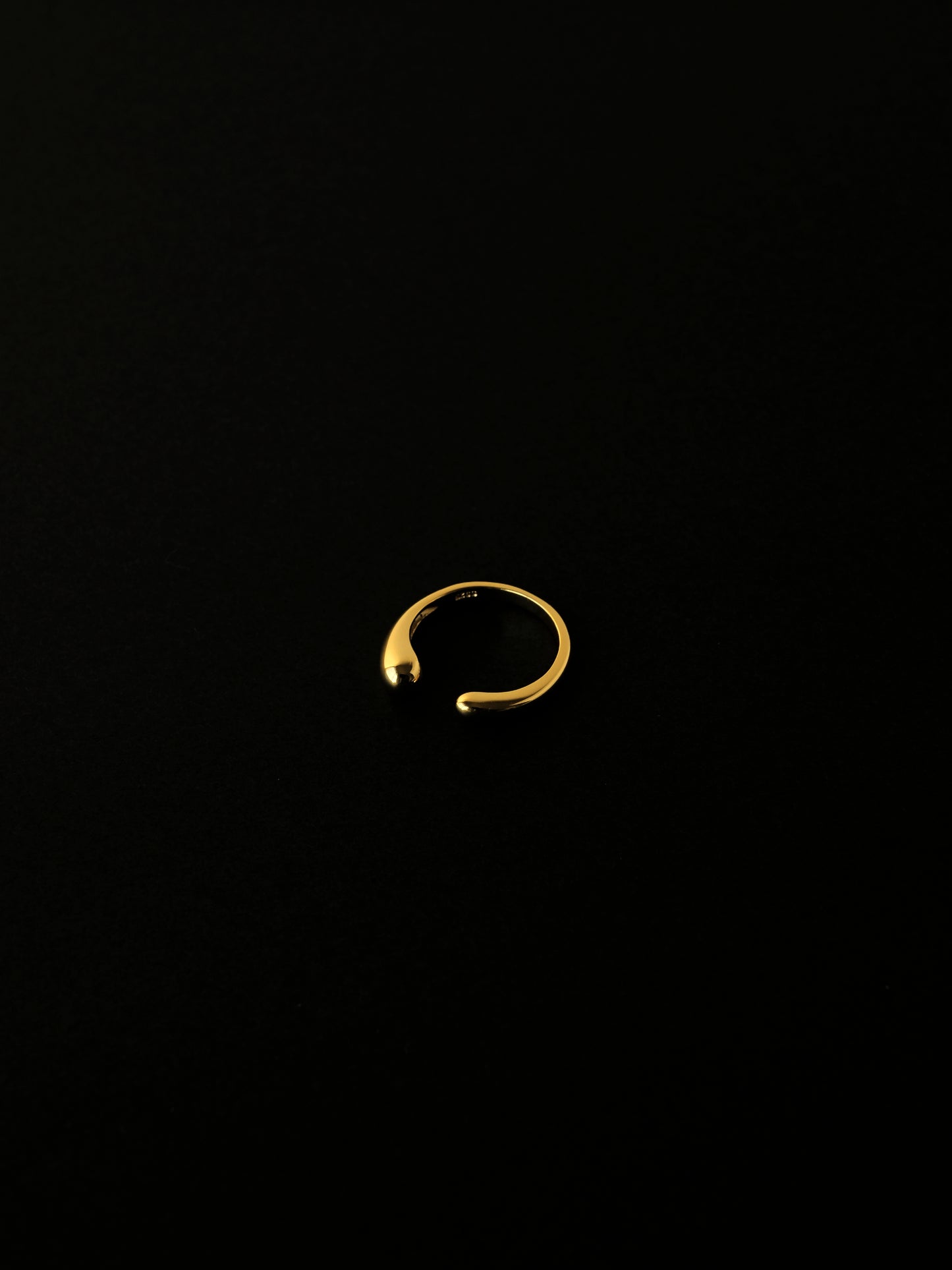 asymmetric ring