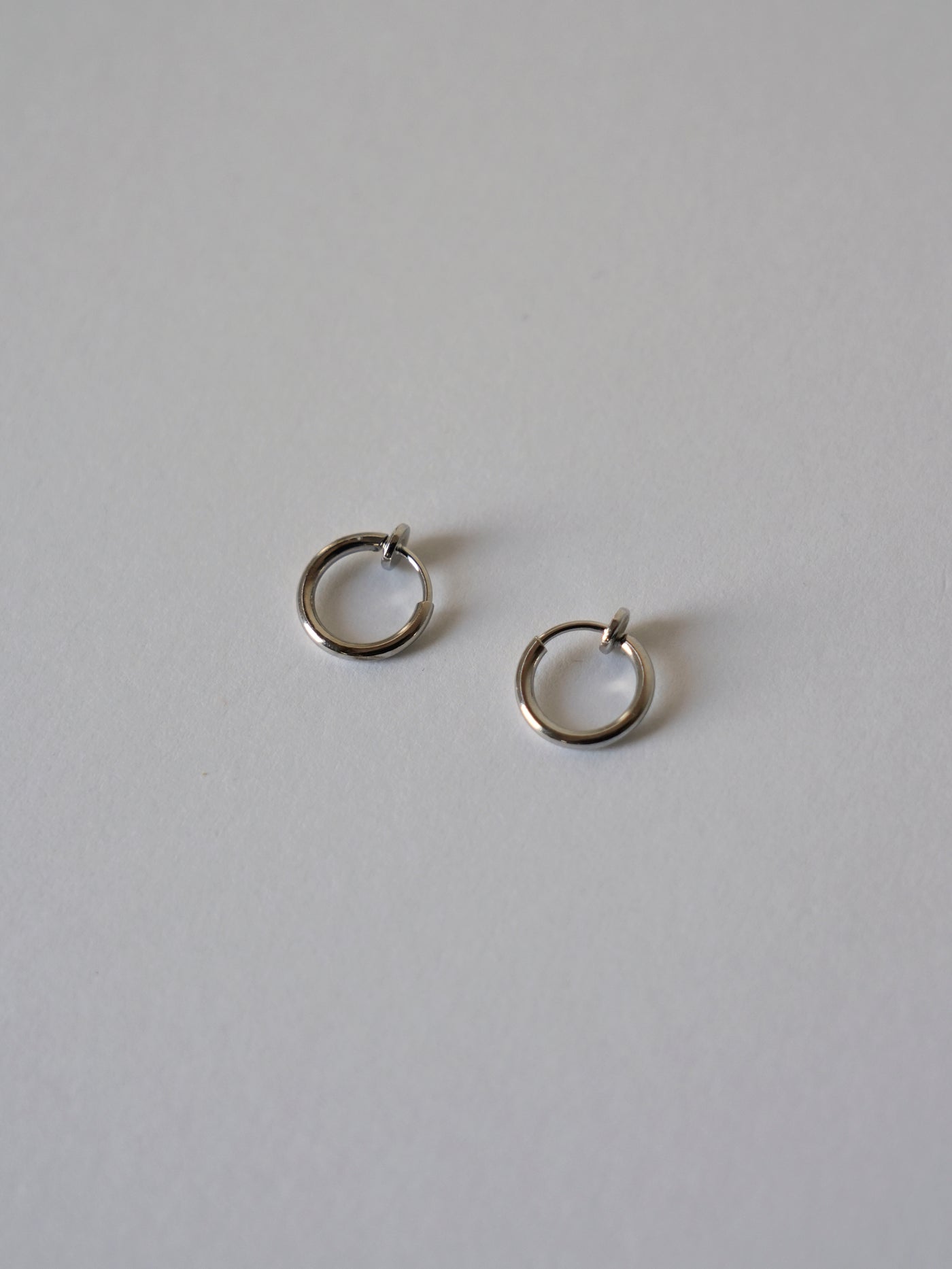 ゴールド ピアス 大人上品 レディース LENERA