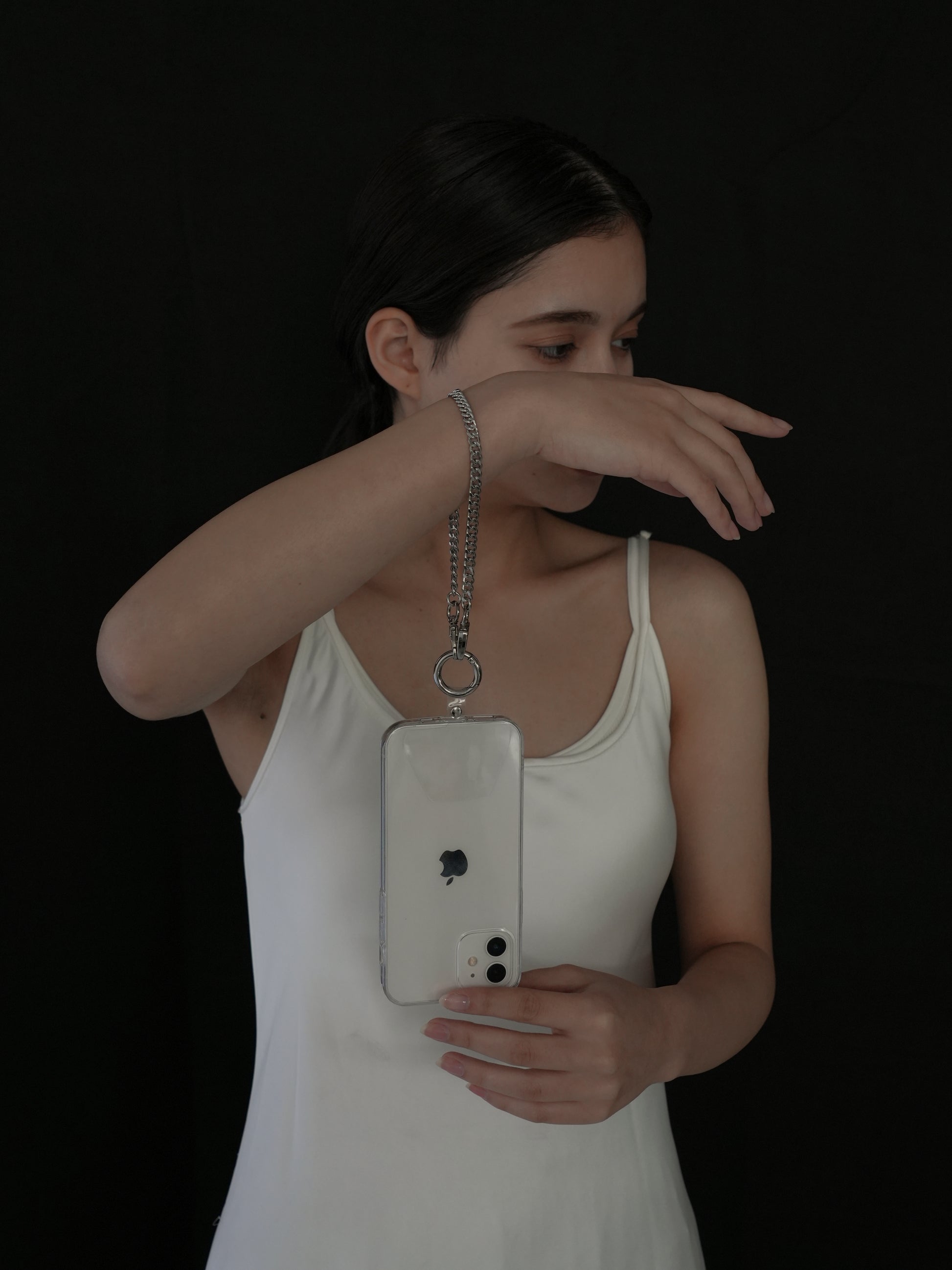 スマホストラップ 大人 おしゃれ チェーン LENERA サイズ感