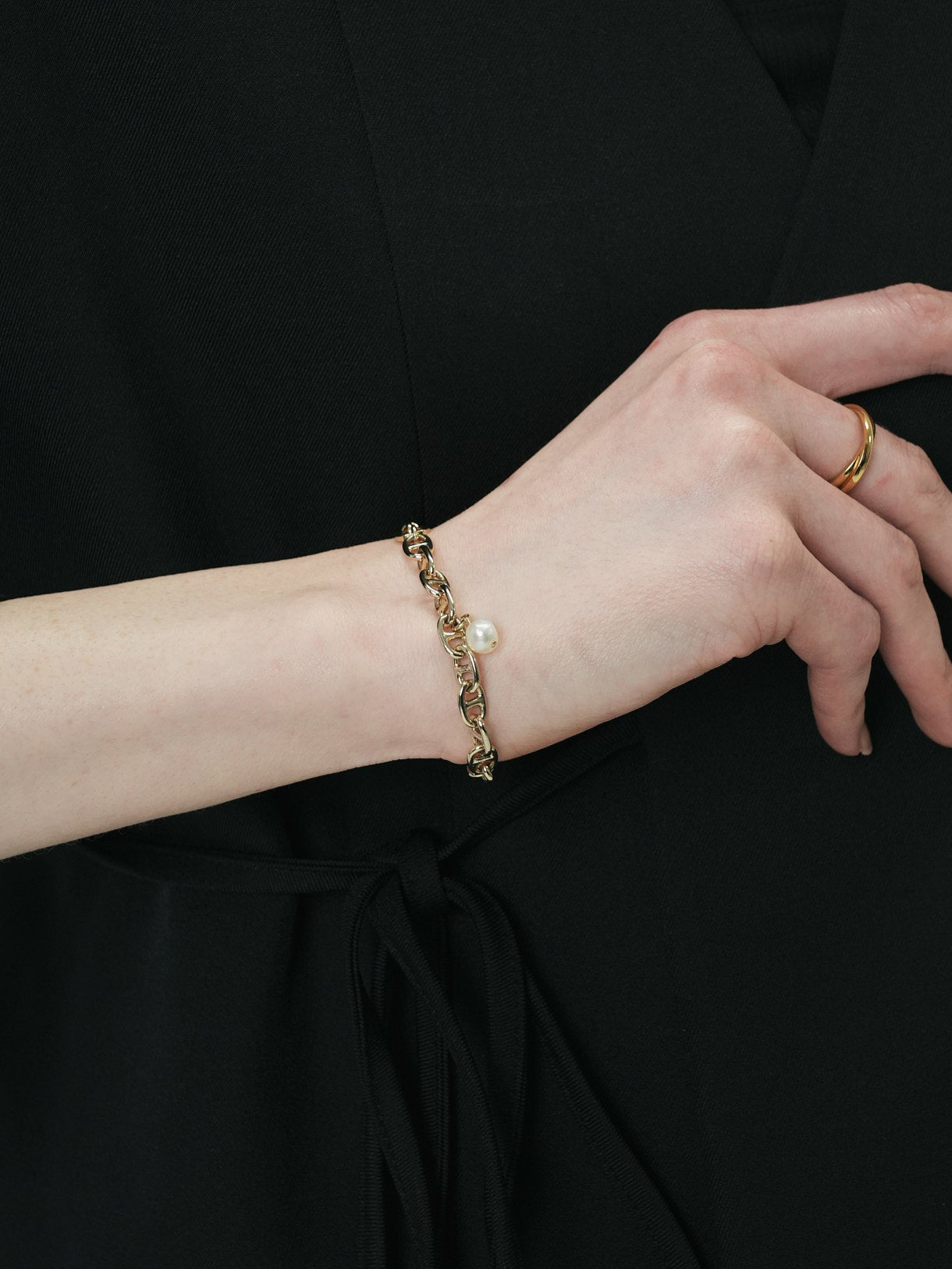 pearl chain brace – LENERA