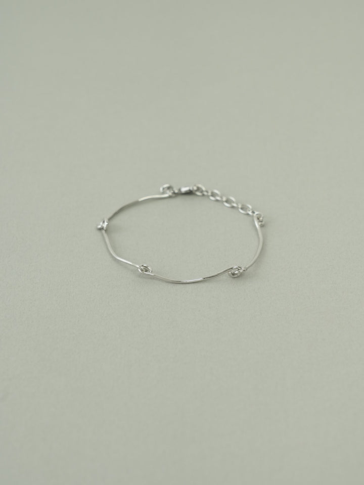 nuance line bracelet