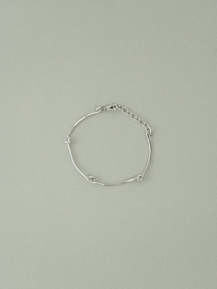nuance line bracelet