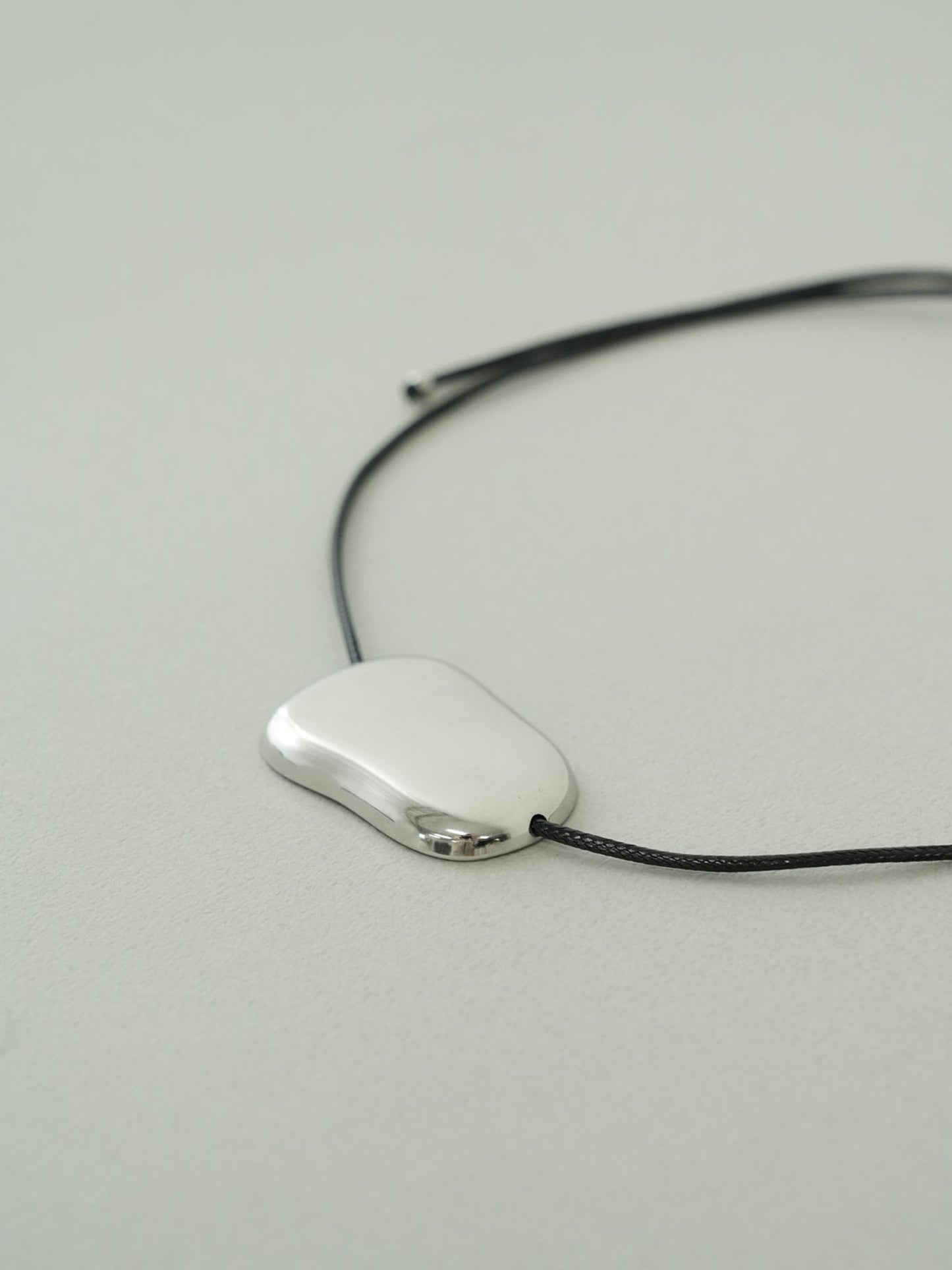 サージカルステンレス ネックレス 金属アレルギー対応 レディース LENERA 着用イメージ
