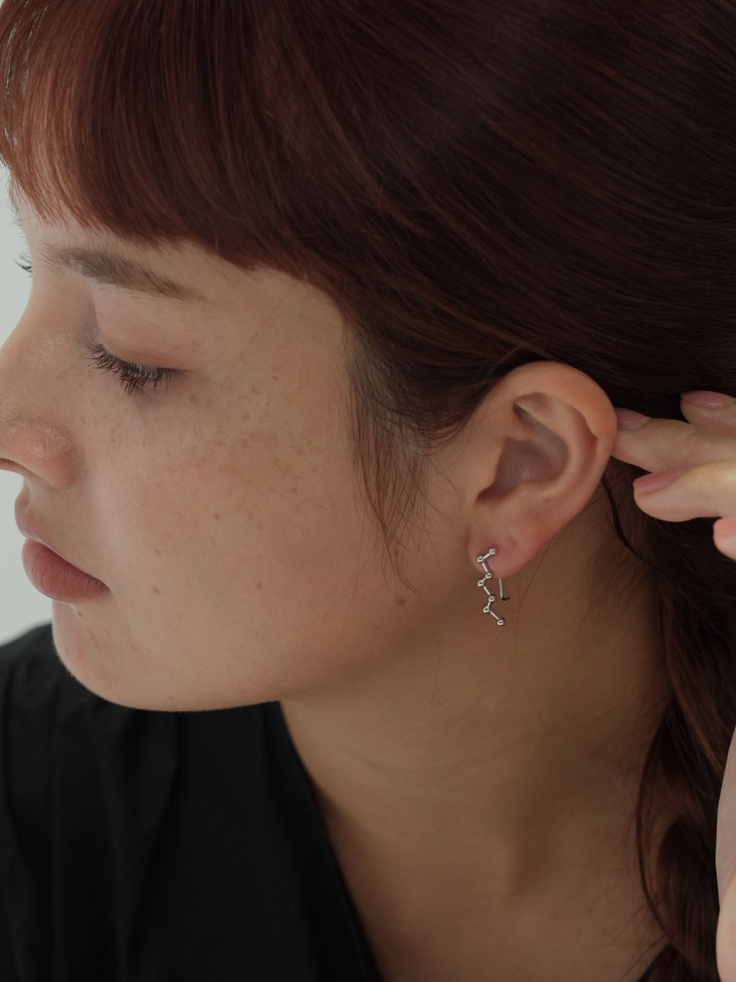 シルバー925 ピアス 金属アレルギー対応 レディース LENERA 着用イメージ