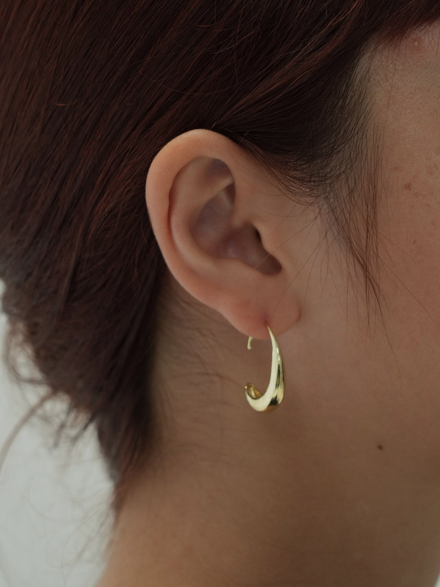 ゴールド ピアス 大人上品 レディース LENERA カラー