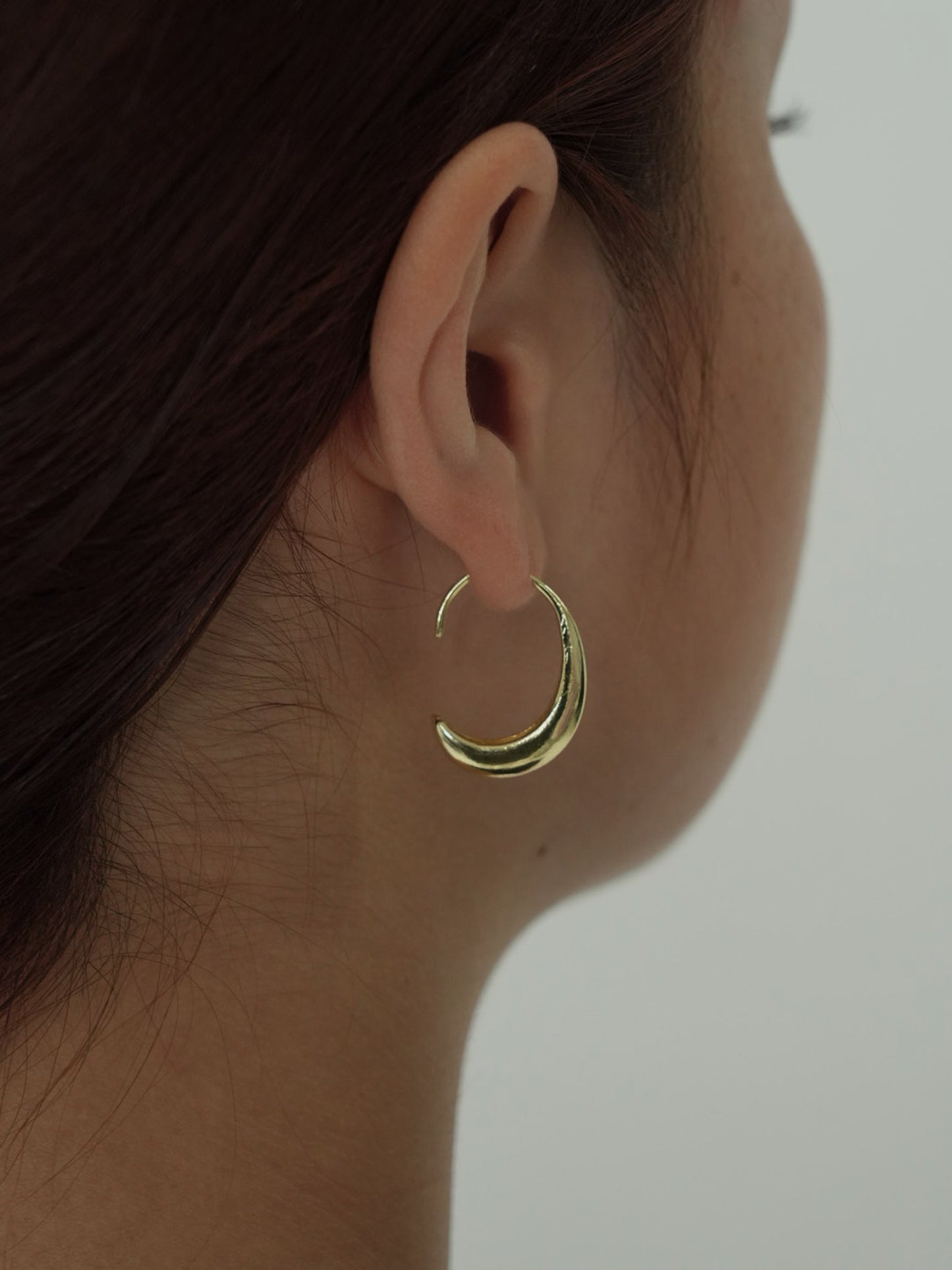 ゴールド ピアス 大人上品 レディース LENERA サイズ感