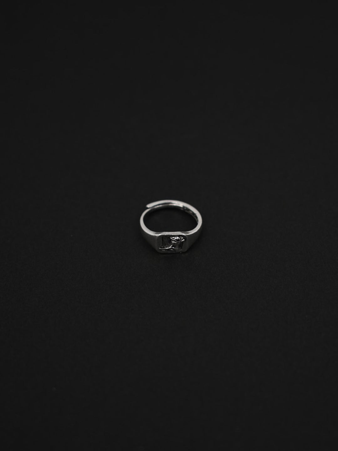only rose tale ring