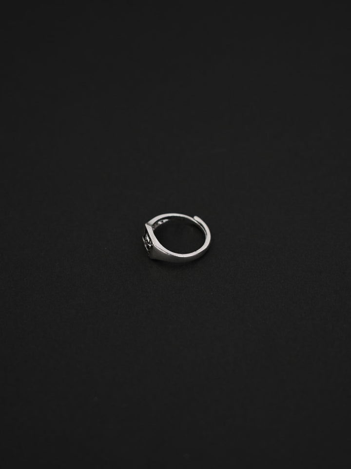 only rose tale ring
