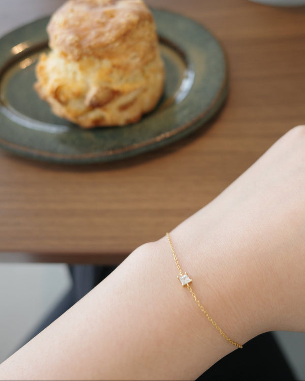 ブレスレット 大人上品 レディース LENERA コーデ例