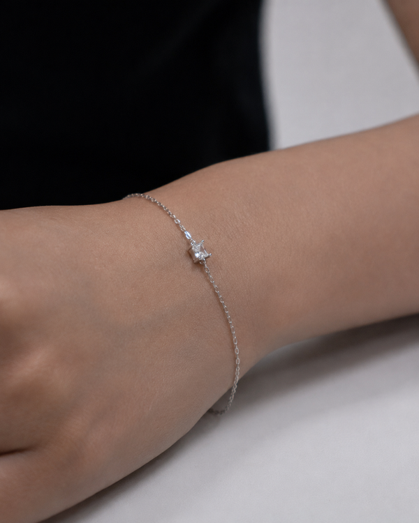 ブレスレット 大人上品 レディース LENERA 着用イメージ