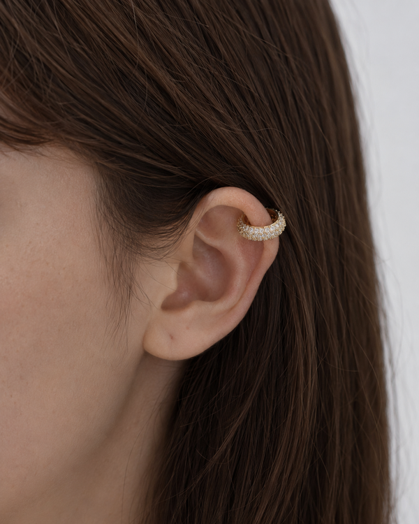 イヤーカフ 大人上品 レディース LENERA コーデ例