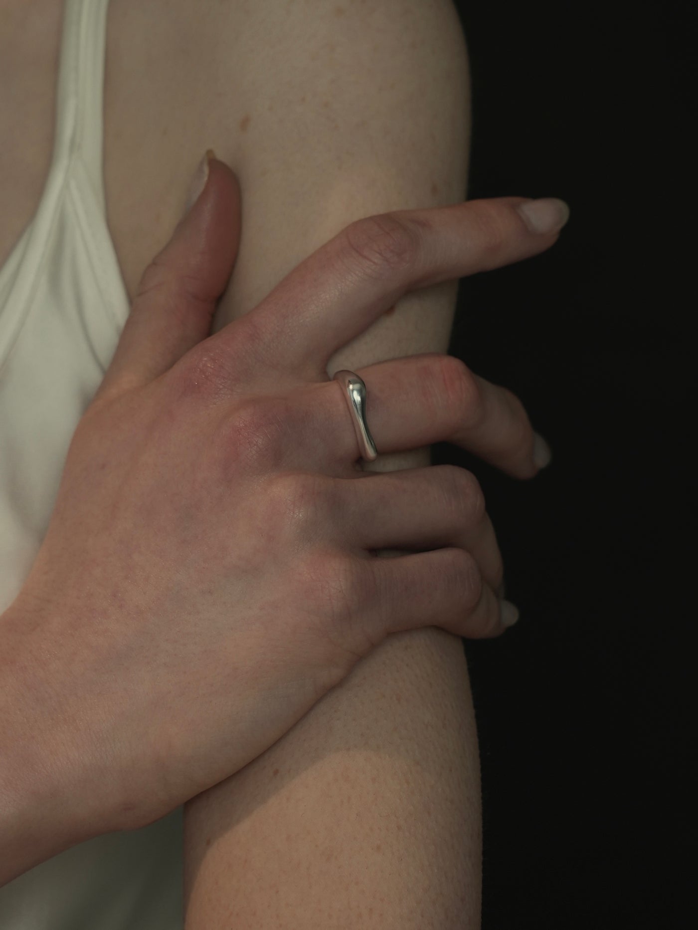flat curve ring
