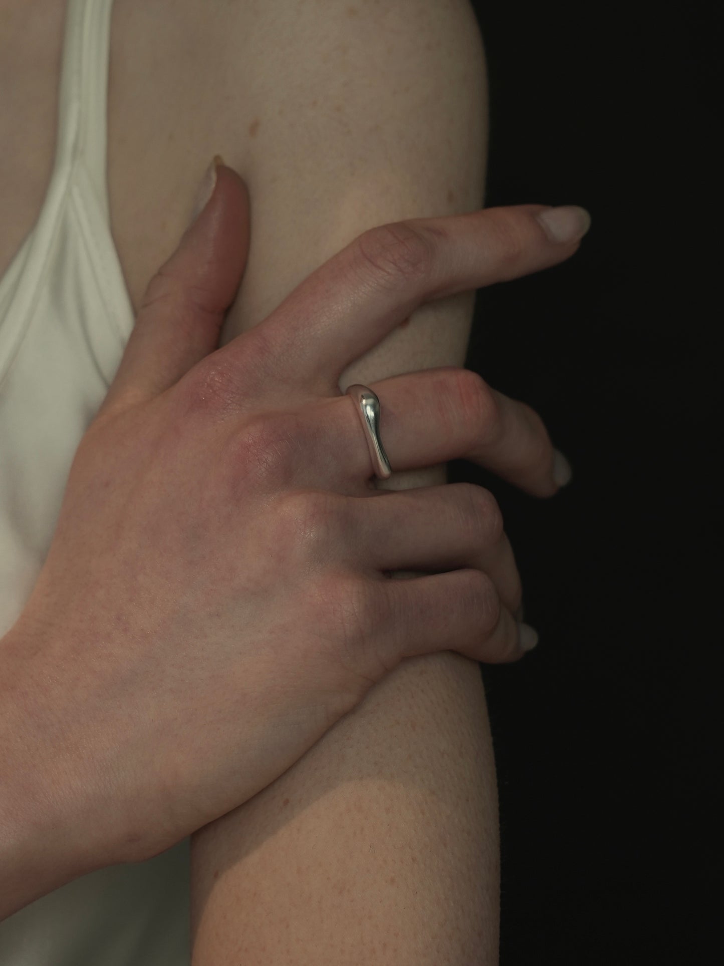 flat curve ring