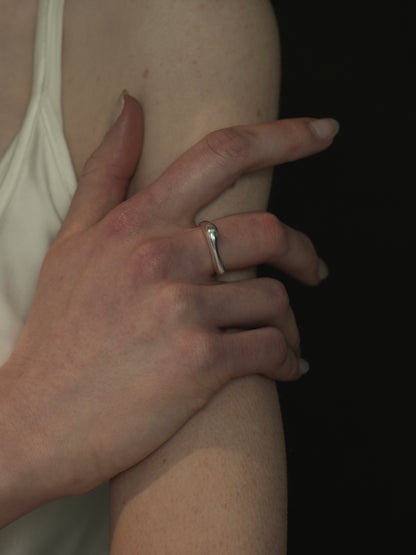 flat curve ring