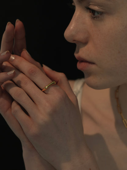 flat curve ring