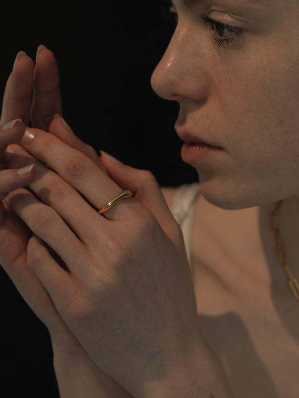 flat curve ring