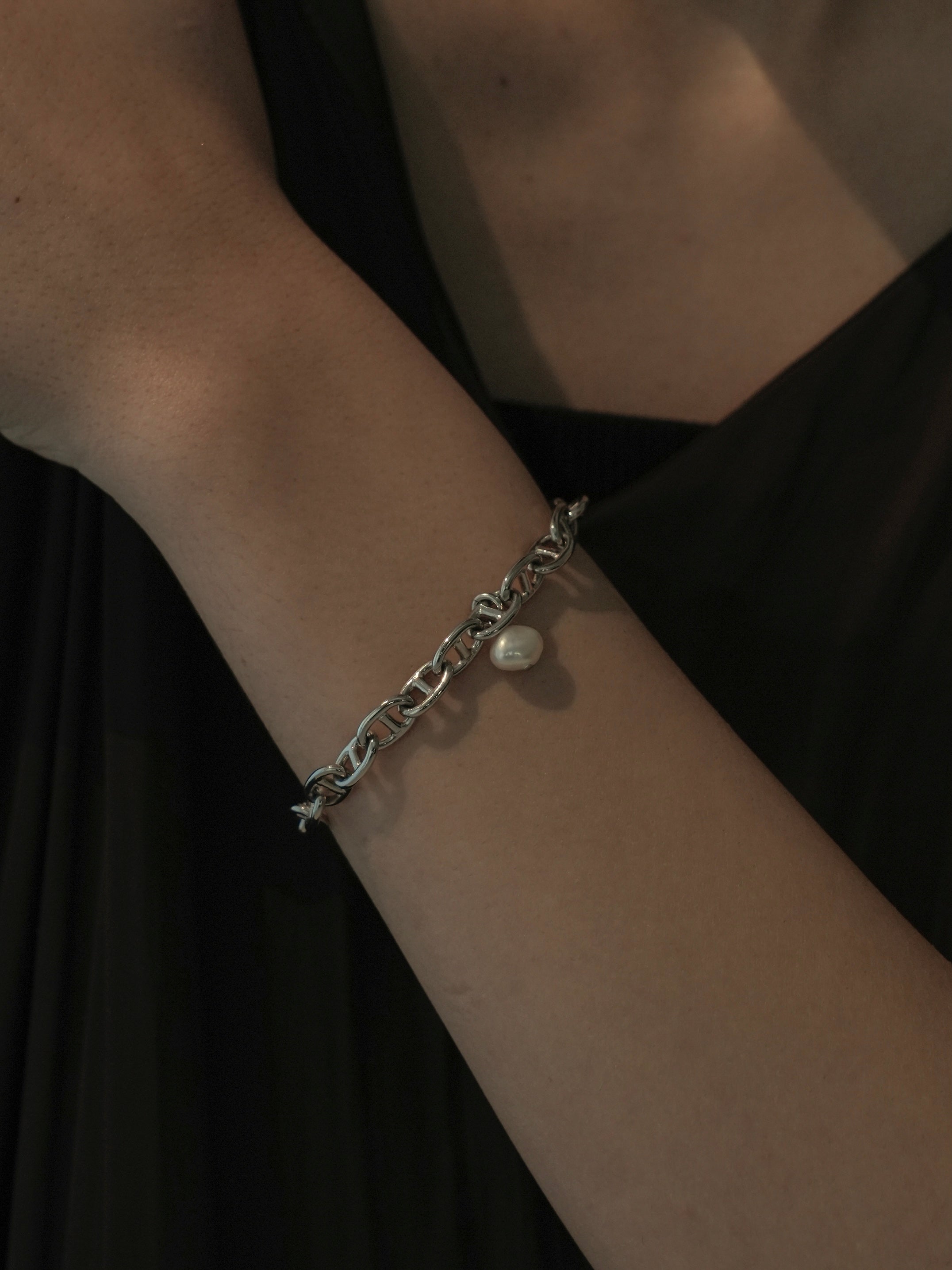 pearl chain brace – LENERA