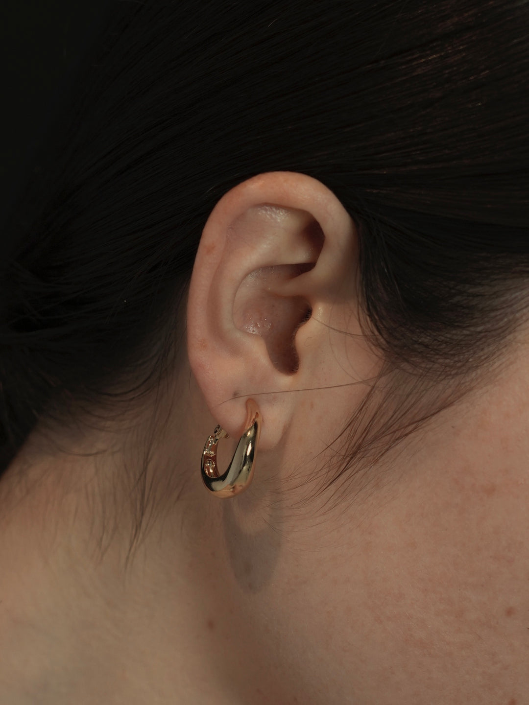 plump curve earring
