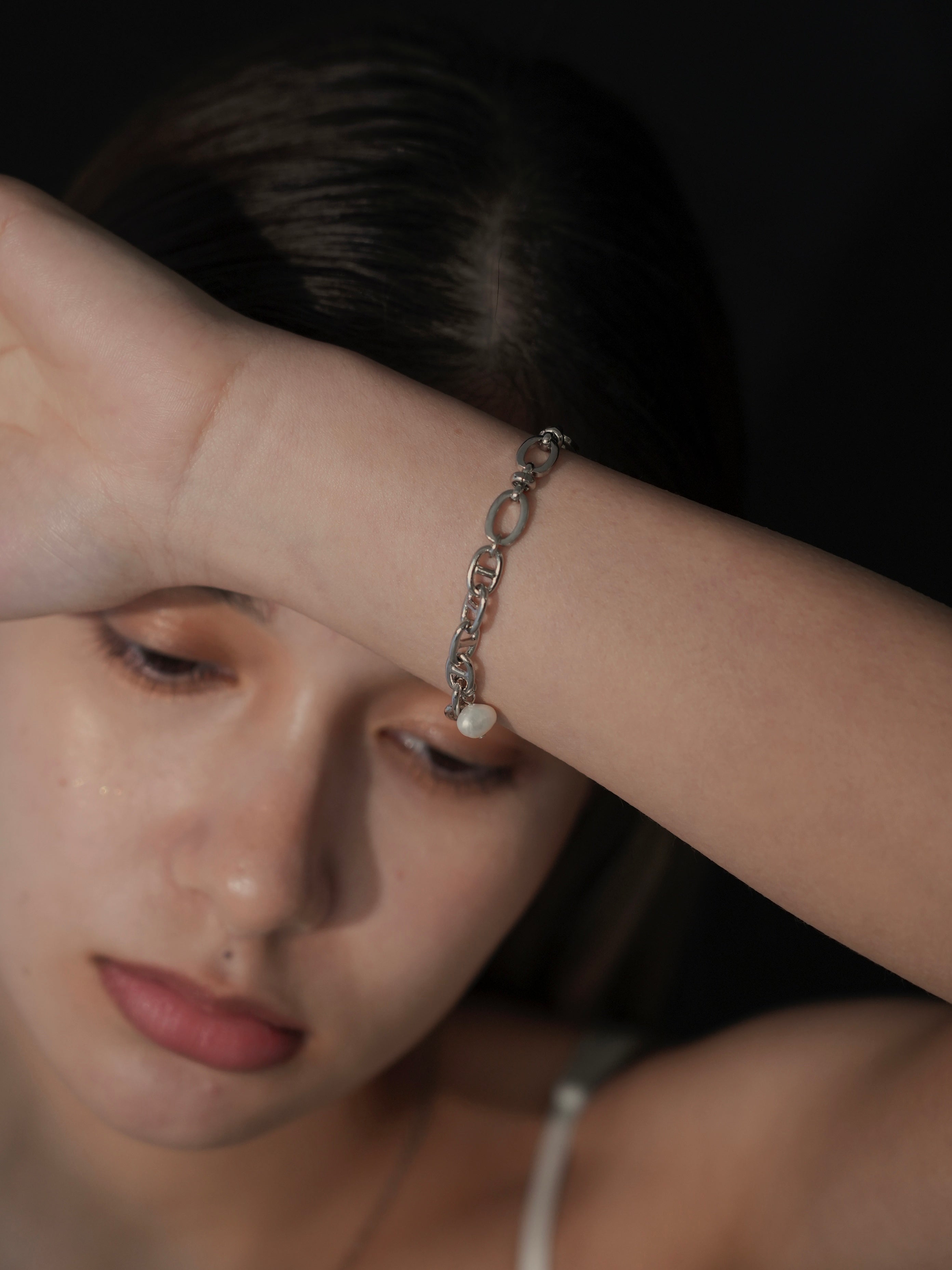 pearl chain brace – LENERA