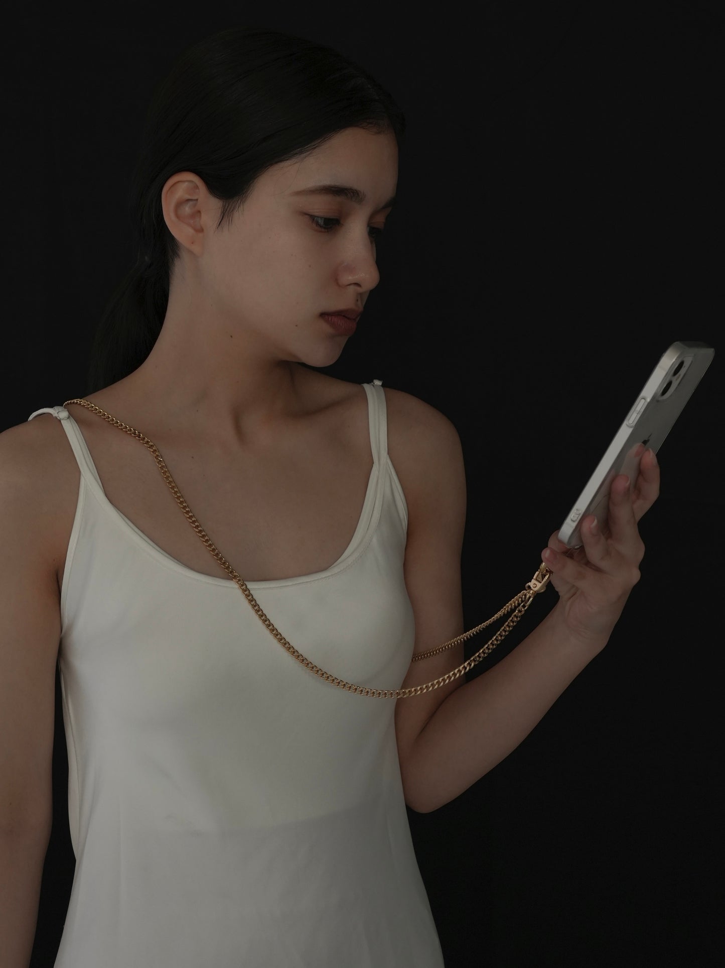 スマホショルダー 大人 おしゃれ チェーン LENERA サイズ感