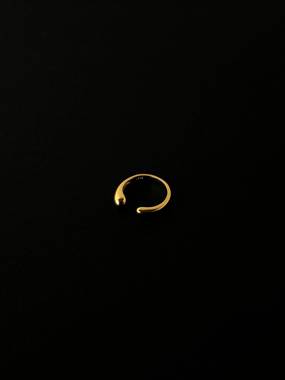 asymmetric ring