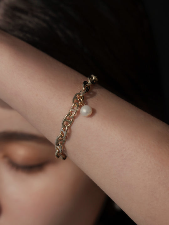 pearl chain brace
