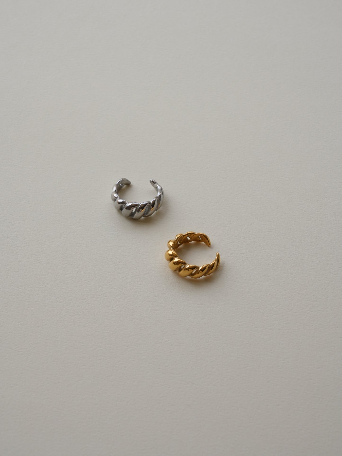 サージカルステンレス リング 金属アレルギー対応 レディース LENERA コーデ例