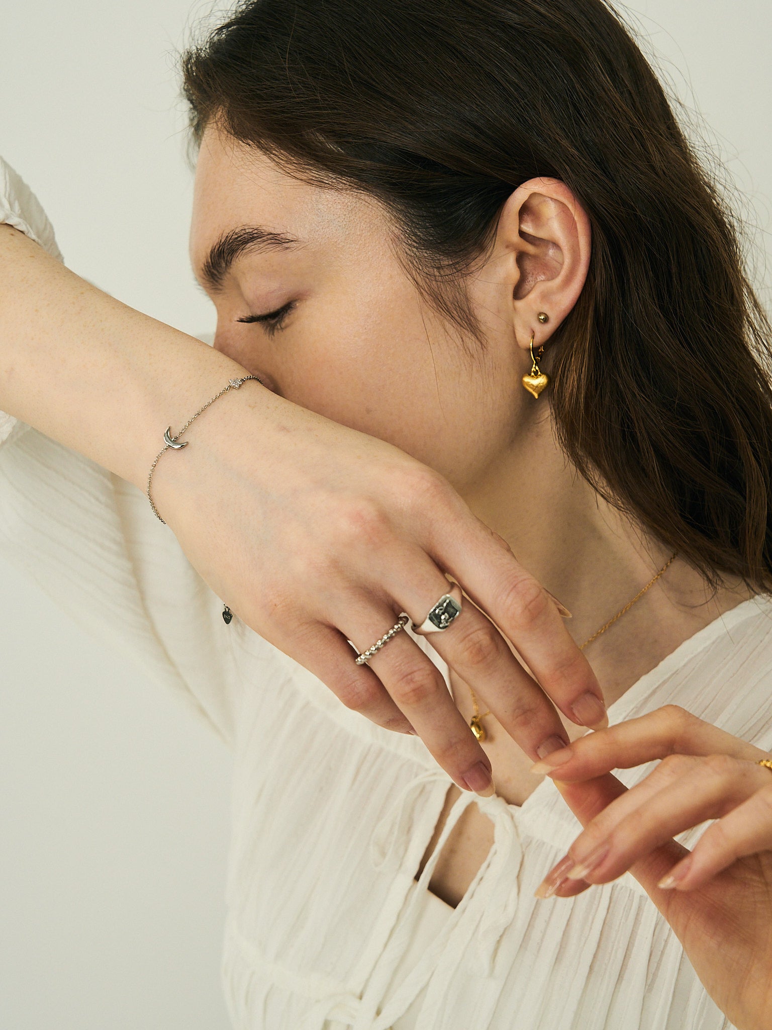 ゴールド ブレスレット 大人上品 レディース LENERA コーデ例
