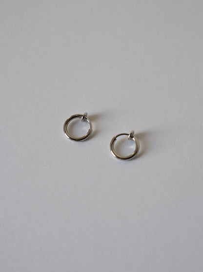 ゴールド ピアス 大人上品 レディース LENERA