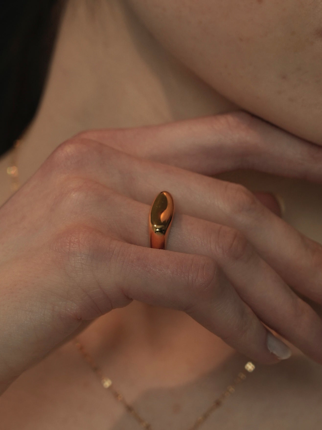 サージカルステンレス リング 金属アレルギー対応 レディース LENERA ディテール