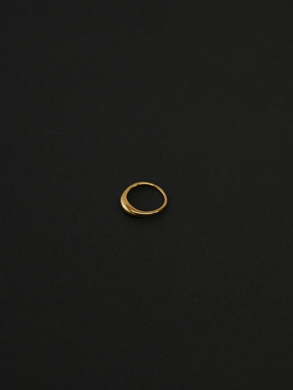 ゴールド リング 大人上品 レディース LENERA 着用イメージ