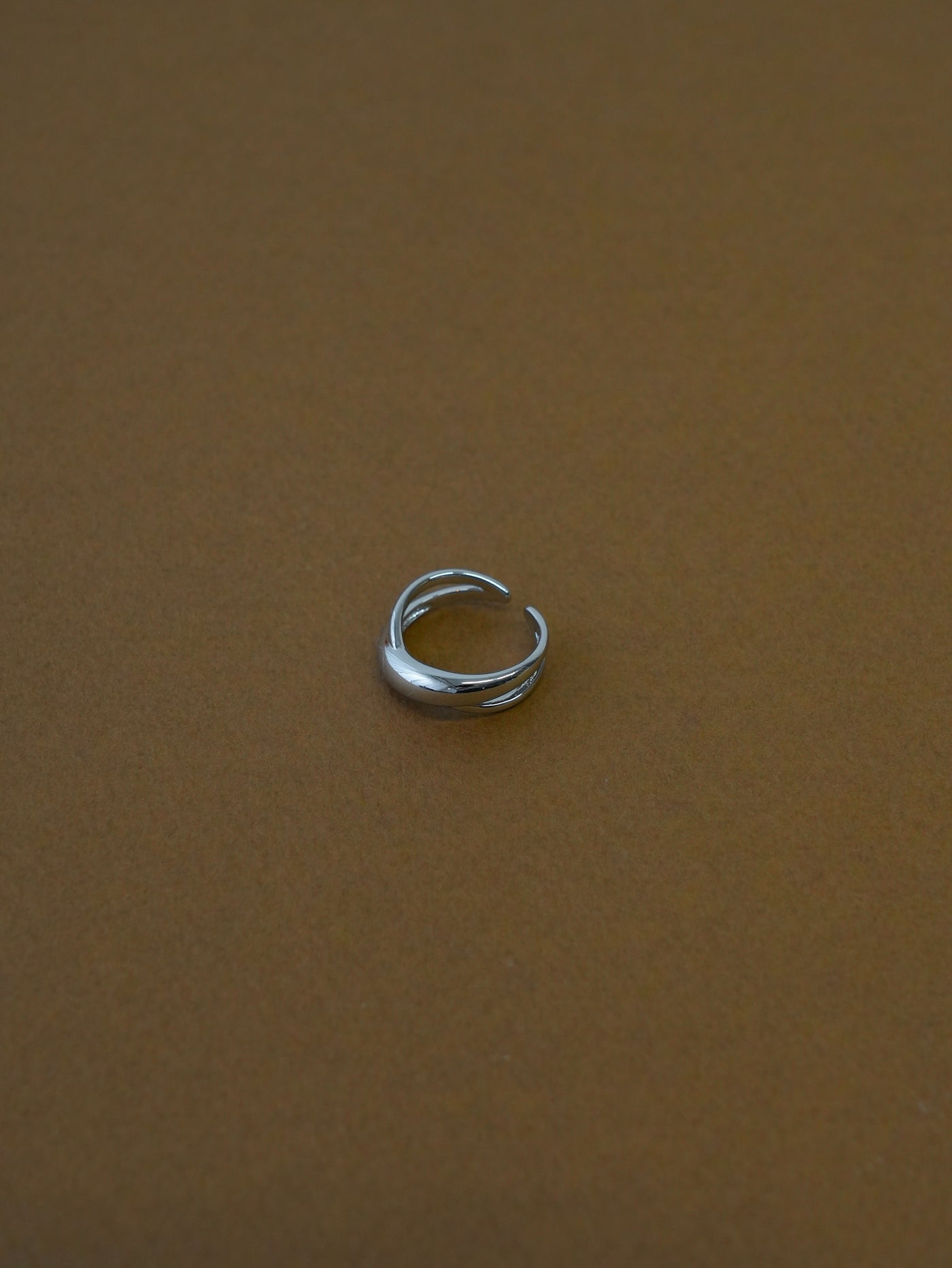 ゴールド リング 大人上品 レディース LENERA 着用イメージ