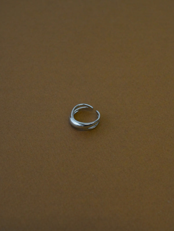 ゴールド リング 大人上品 レディース LENERA 着用イメージ