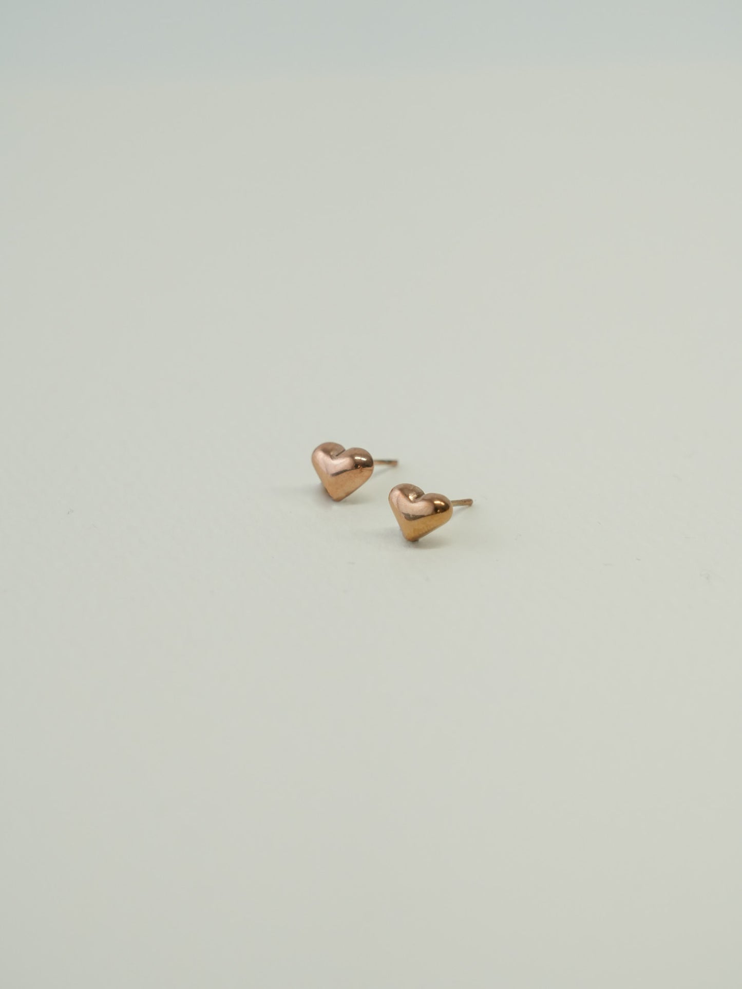 サージカルステンレス ピアス 金属アレルギー対応 レディース LENERA ディテール