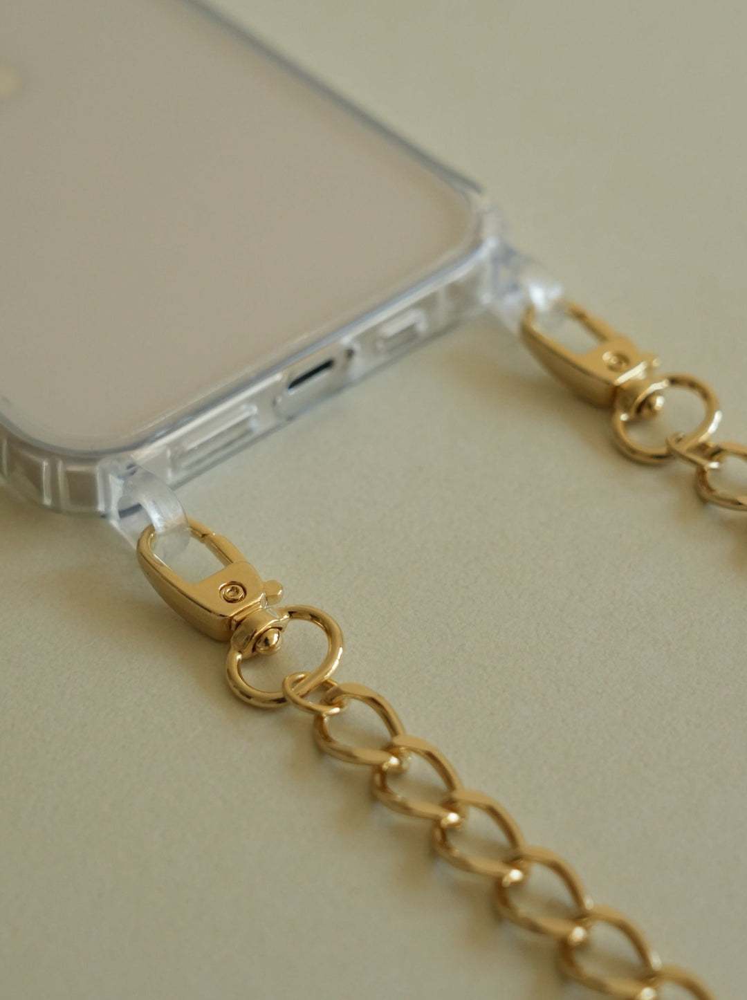 yuna smartphone shoulder - maro -